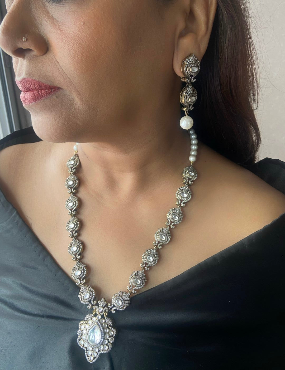 Victorian finish long polki diamond necklace set