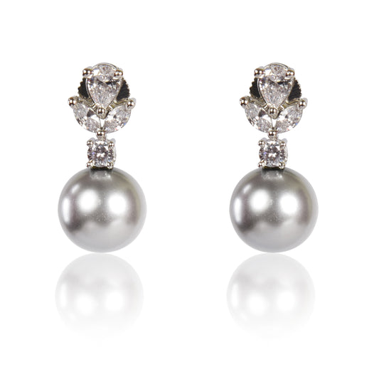 Classic grey pearl earrings