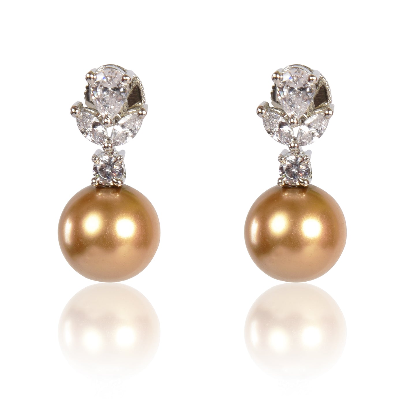 Classic Champagne pearl earrings