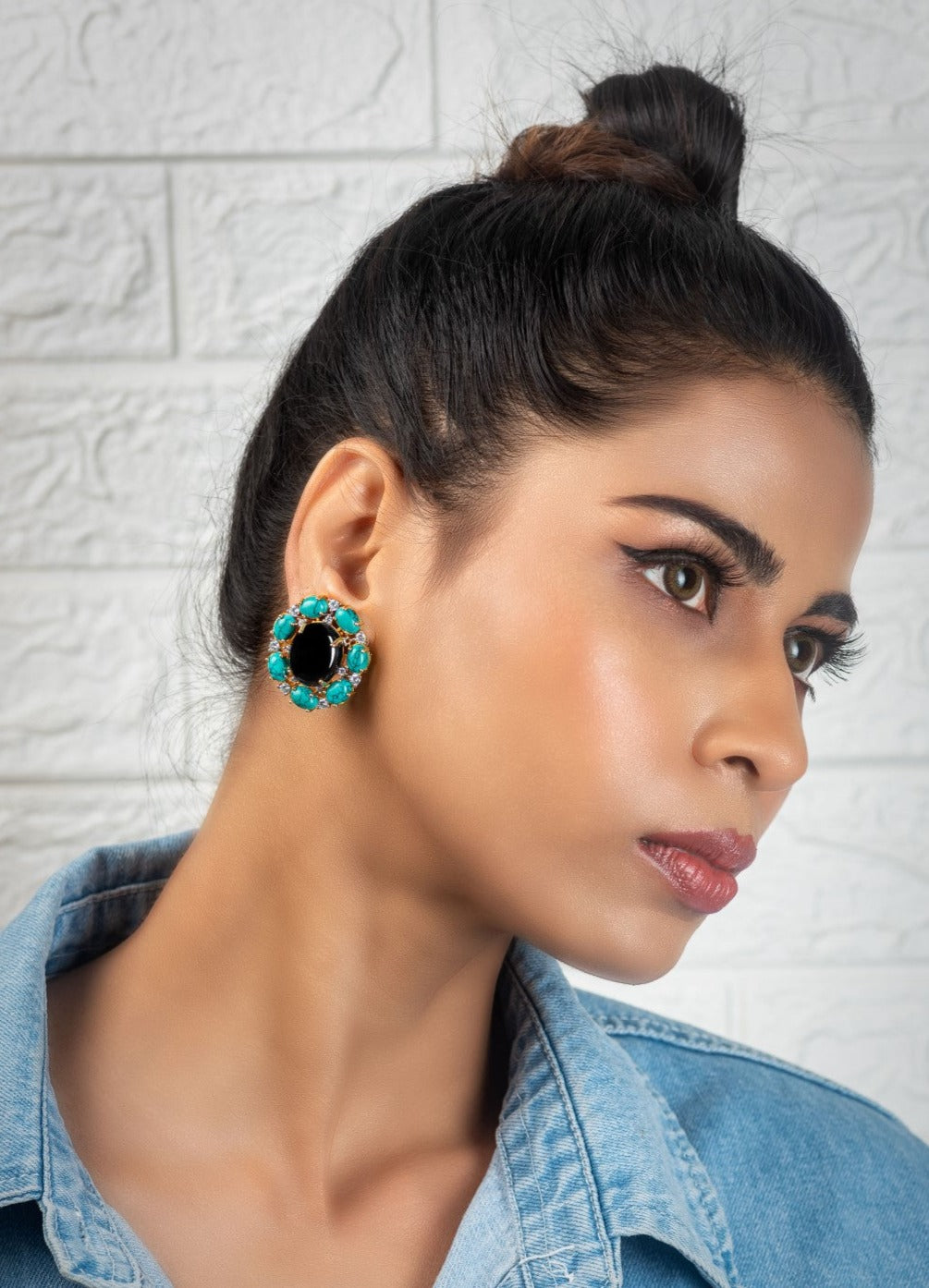 Turquoise and black onyx tops earrings