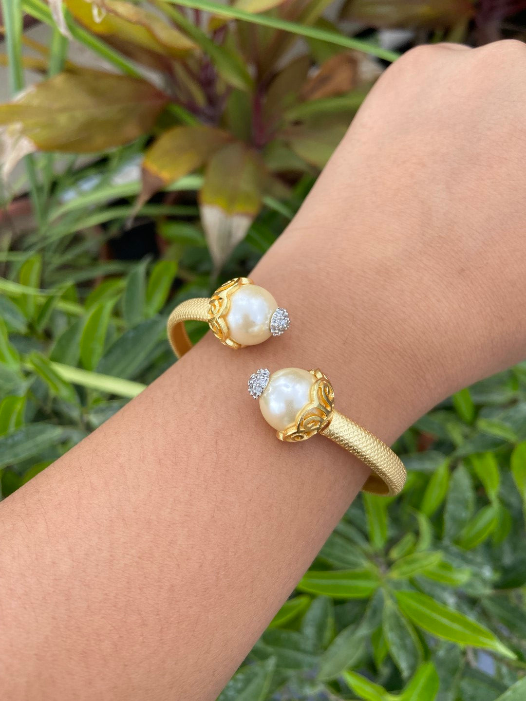 Evergreen Pearl Bracelet