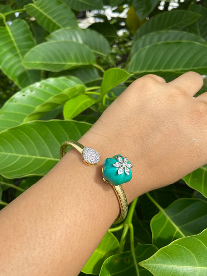 Turquoise pumpkin and zirconia bracelet